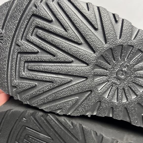 UGG Classic 1134991-BLK Boot Women's Black Suede Platform Ankle Bootie - Picture 10 of 11